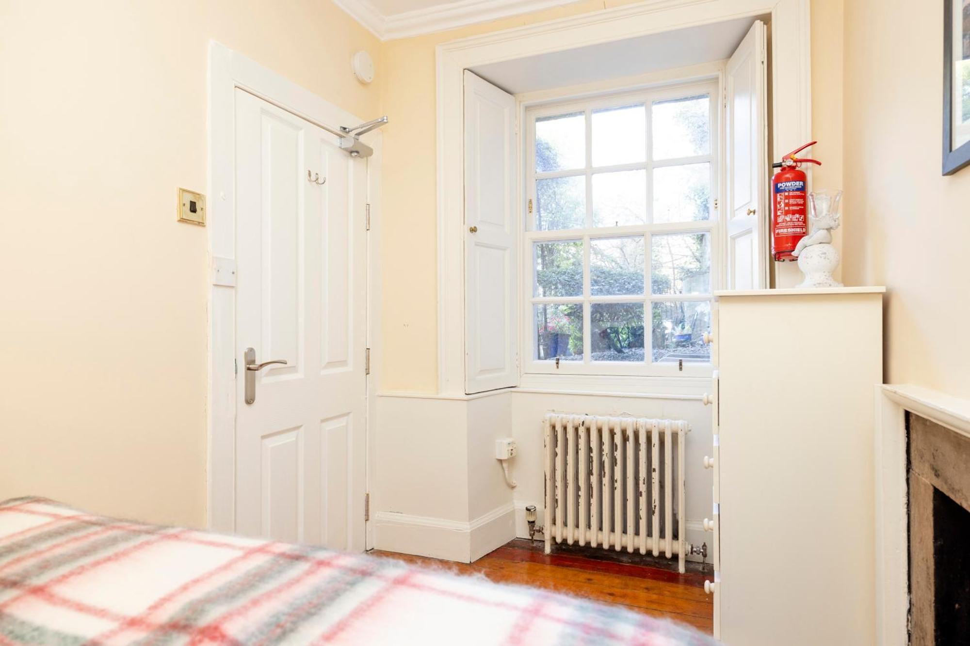 Joivy Beautiful Apartment, Private Garden, Calton Hill EDI Buitenkant foto
