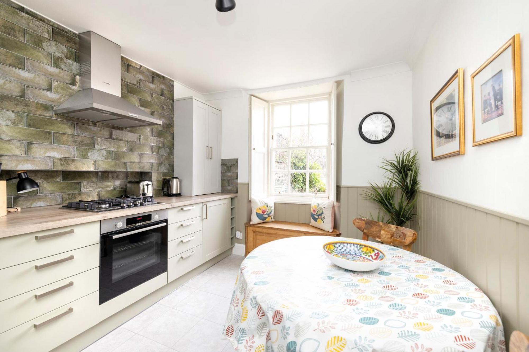 Joivy Beautiful Apartment, Private Garden, Calton Hill EDI Buitenkant foto