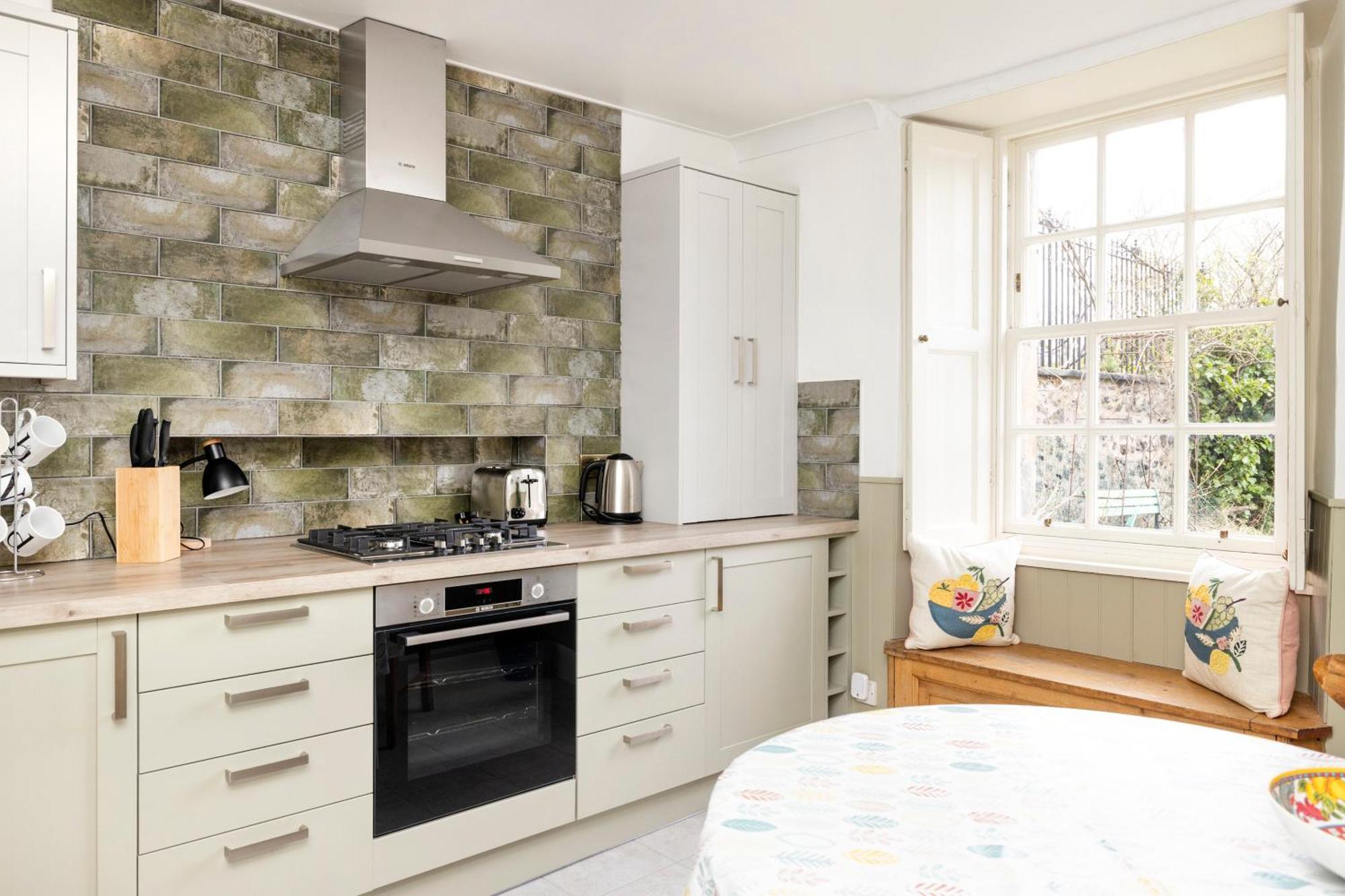 Joivy Beautiful Apartment, Private Garden, Calton Hill EDI Buitenkant foto